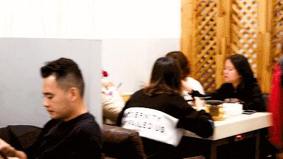 油品价格调整最新动态与小巷深处的特色小店探秘