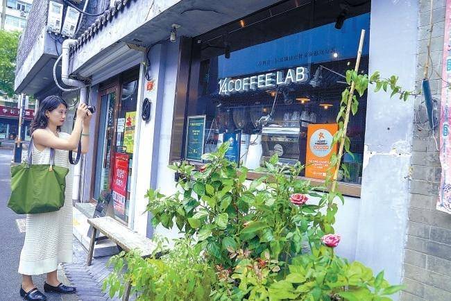 小巷深处的特色小店探秘，最新鲜的美食秘境
