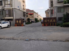 小巷风情与隐藏小店