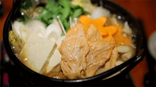 最新流行眉毛，小巷特色小店引领时尚魅力