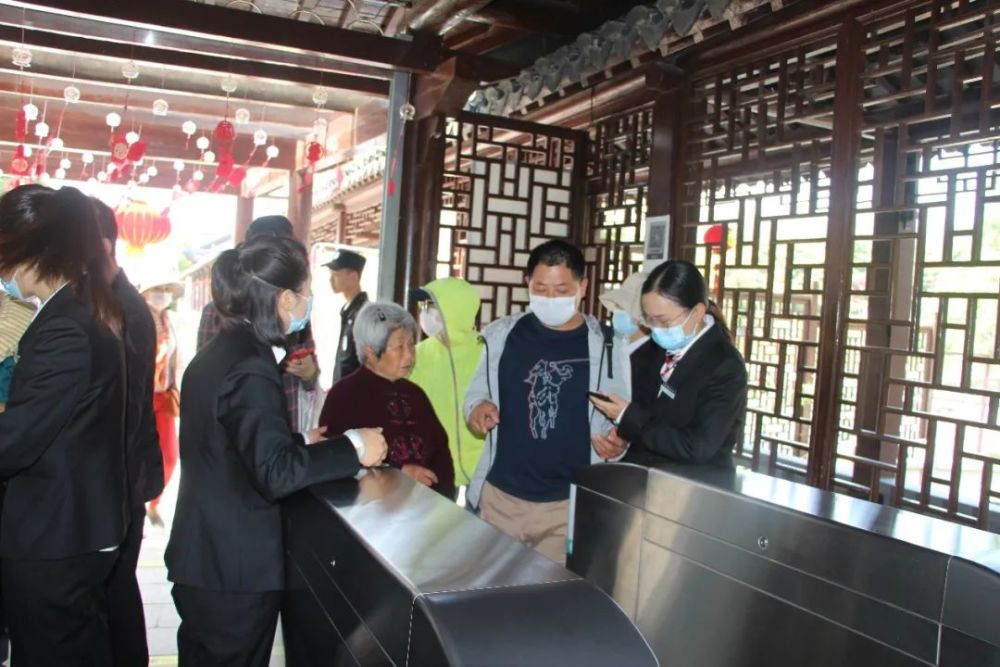 现代家庭幻想，思辨之旅开启最新篇章