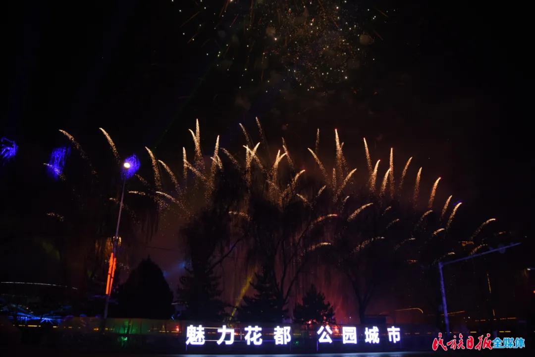动感之星热舞闪耀，科技之光与舞动未来的无限可能