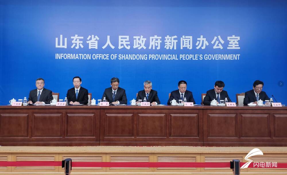 新津科技热潮，高科技产品引领未来，全城瞩目！