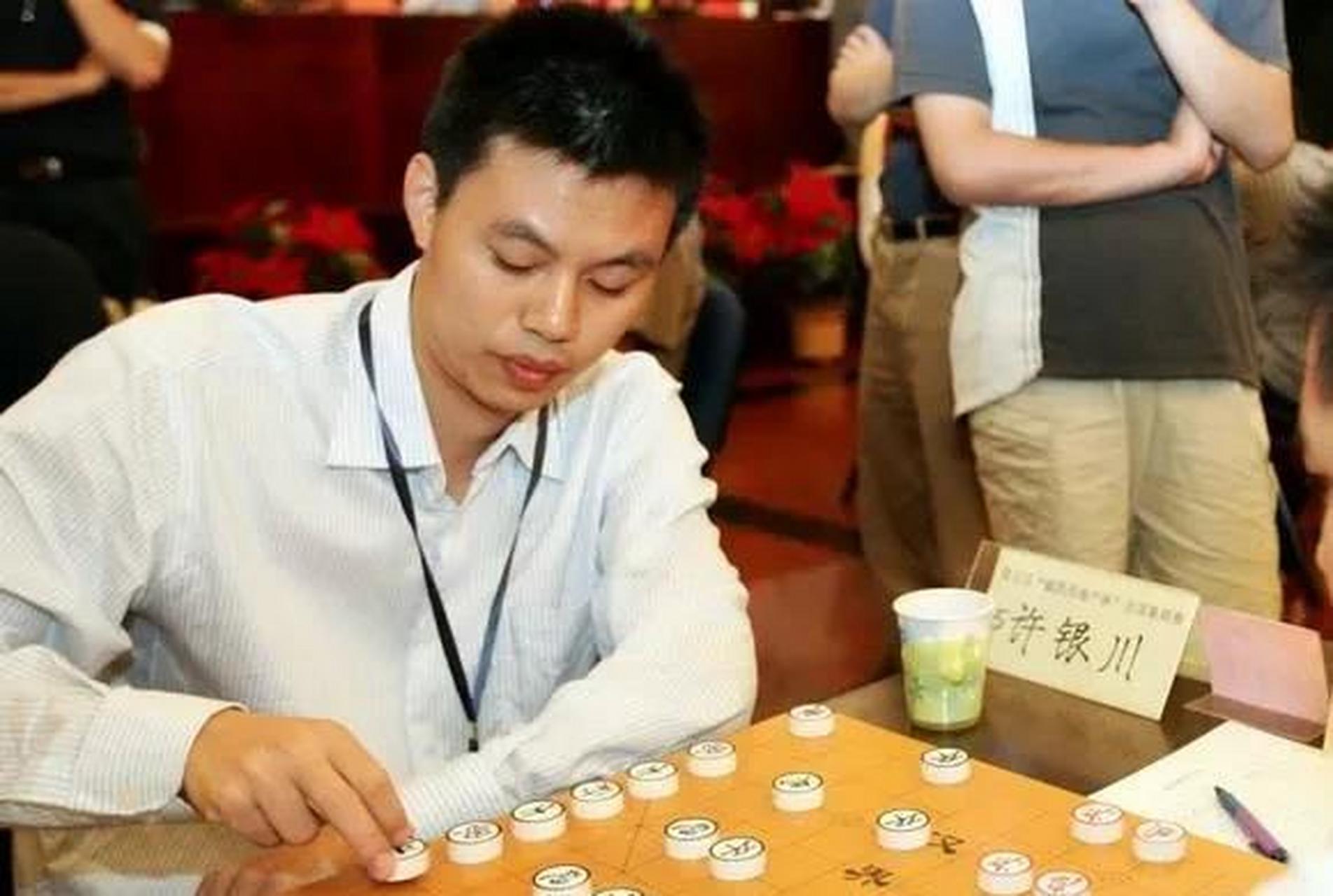 许银川最新直播，揭秘象棋高手的棋艺之道与战术策略